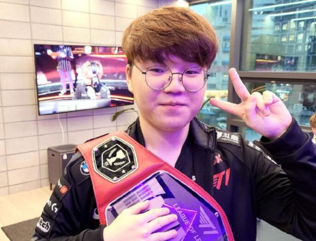 的竞争与互 的竞争与互