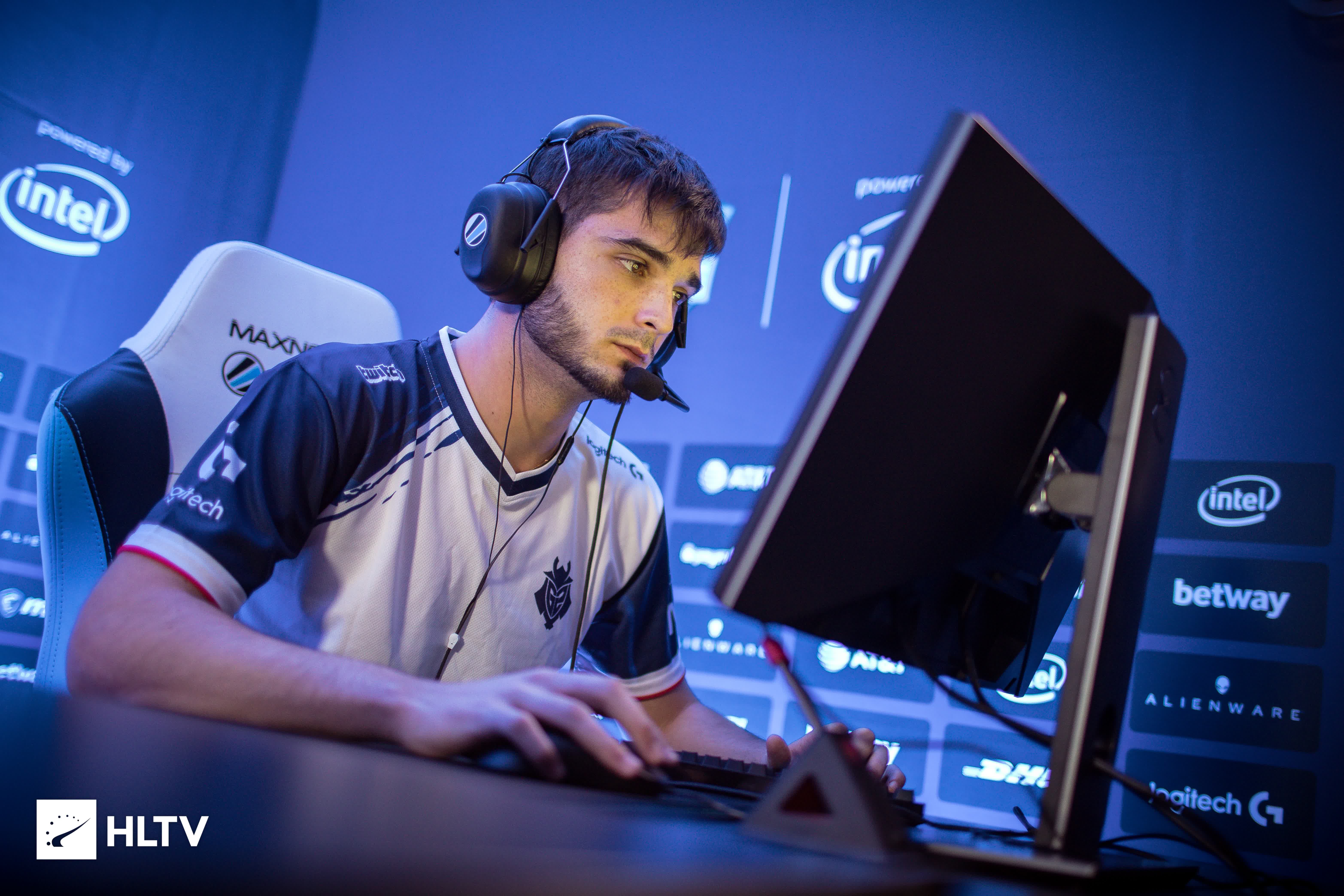 在乒乓球赛 在乒乓球赛