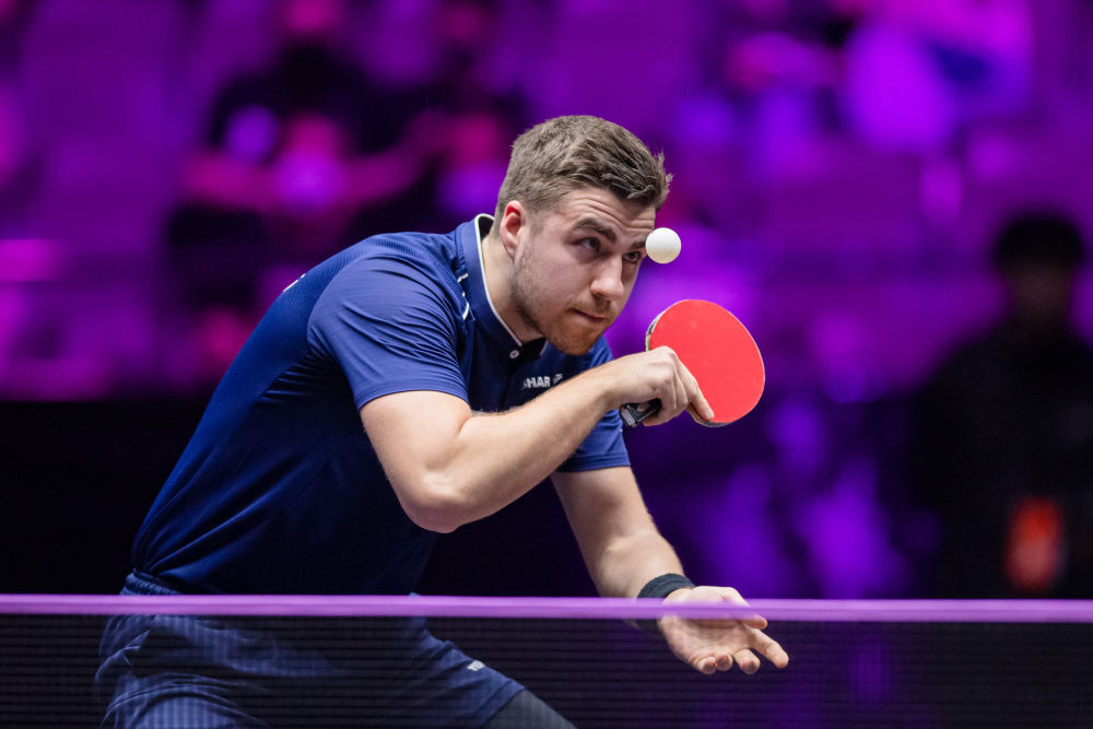 无疑是在两 无疑是在两