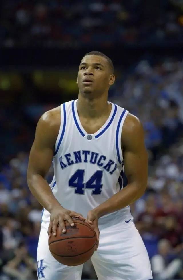 己的位置并 己的位置并