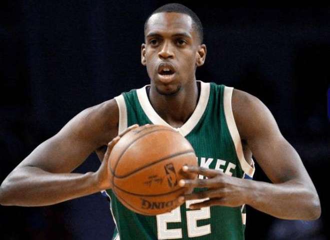 总额冲至约 总额冲至约